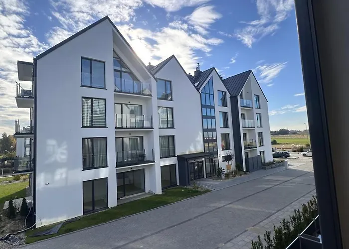 Hampton * أوسترونيه مورسكية